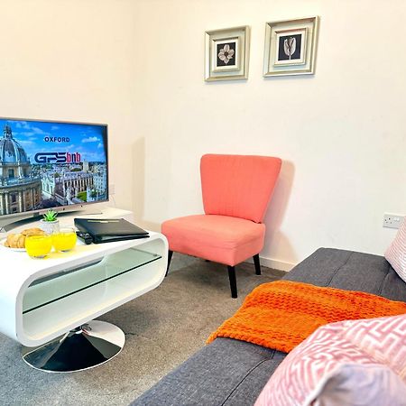 Walnut Flats-F5, Stylish 1-Bedroom - Parking, Netflix, Wifi - Close To Oxford, Bicester & Blenheim Palace Кидлингтон Экстерьер фото
