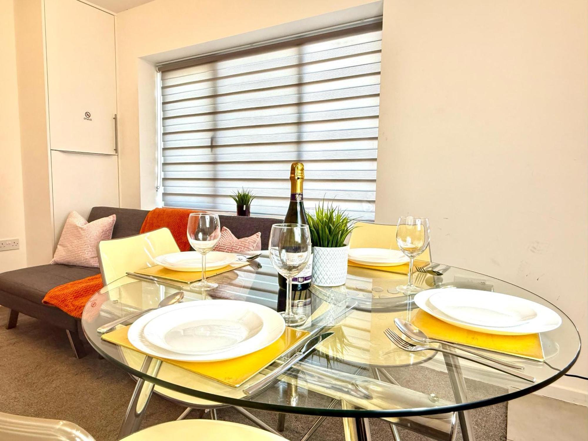 Walnut Flats-F5, Stylish 1-Bedroom - Parking, Netflix, Wifi - Close To Oxford, Bicester & Blenheim Palace Кидлингтон Экстерьер фото